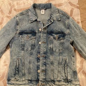 Barely worn denim jacket. Size 8 but fits like a small.